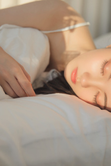 和朋友妈妈一起到外地工作几个月